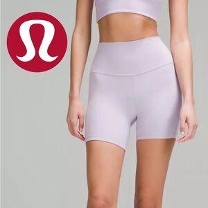 lululemon Align high rise Short 6" in Lilac Ether Size 8